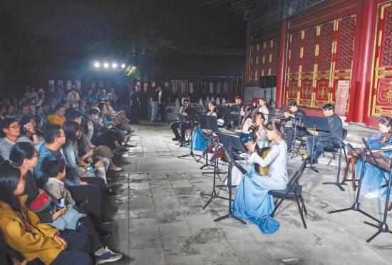 白塔“出圈”带火周边多元业态